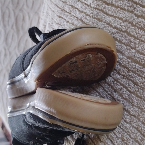 4@30.00 or 20.00 Boys Shoes by FILLA - Picture 8 of 10